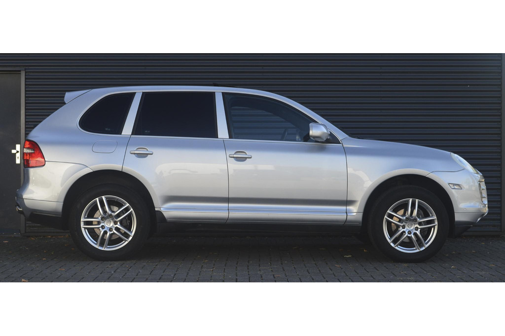 Porsche Cayenne 3.6 Facelift 56952761-4.jpg | Motron.nl